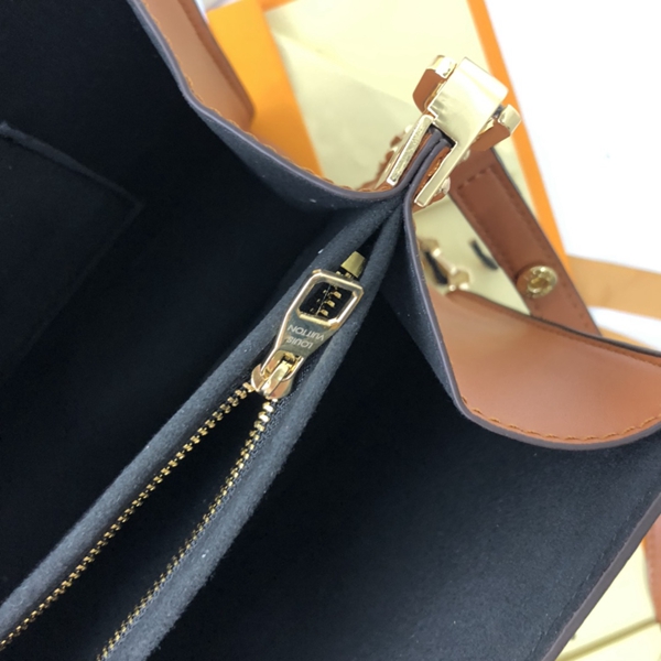 ルイヴィトンバッグ着用イメージ